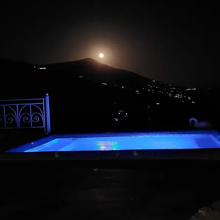 Andros Private Overlooking The Blue Aegean Sea 别墅